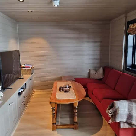 Large Balcony With Panoramic Mountain Views Apartament *