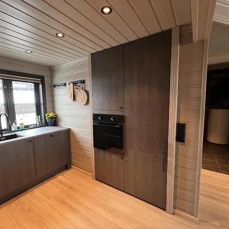 4 Soverom, Boblebad Og Panoramautsikt