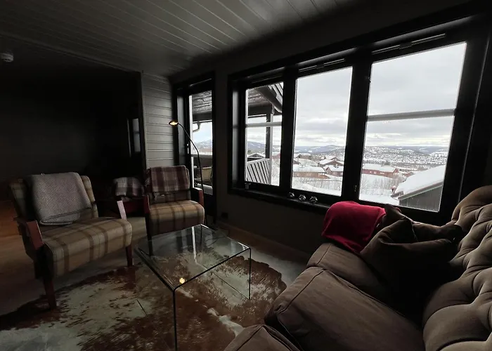 Large Balcony With Panoramic Mountain Views * Beitostolen